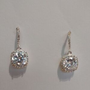 gold-tone drop earrings